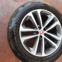 Cerchi  e pneumatici   Jaguar  F-Pace 19