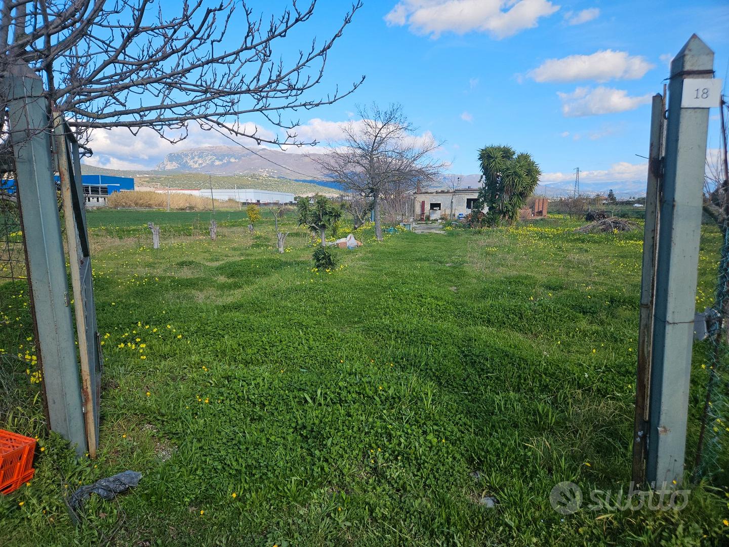 Terreno agricolo con rudere agricolo - Vista 3
