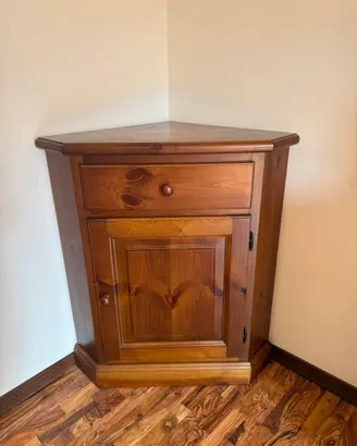 Mobile Angolare in Legno Massello Rustico