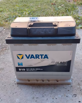 NUOVA Batteria auto VARTA