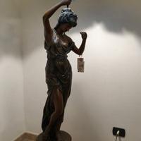 Tiffany piantana statua bronzo