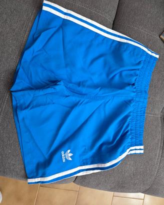 pantaloni 
