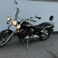 Yamaha XVS 650 Drag Star