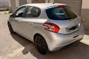 Peugeot 208 1.2 benzina come nuova
