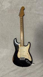 FENDER STRATOCASTER
