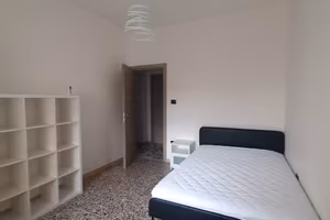 Ampia camera singola zona is mirrionis
