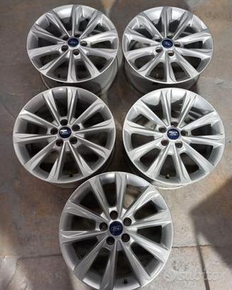 Cerchi in lega da 17 pollici originali Ford kuga