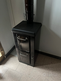 Stufa a legna NORDICA