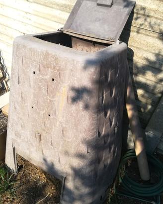 Compostiera da giardino