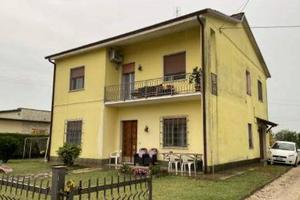 Immobile in asta di 291 m² con più di 5 locali e b