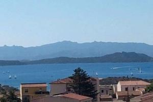 Grande appartamento ind.con vista mare autorimessa
