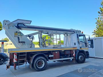 CAMION CON PIATTAFORMA AEREA ISOLI PTJ 270S