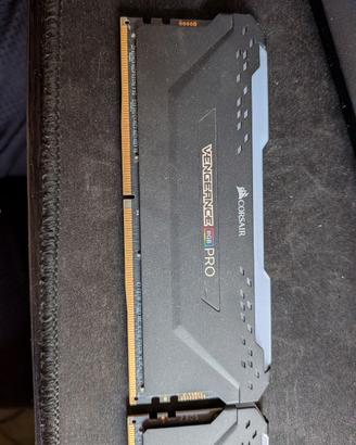 Ram Corsair cmw32gx4m2d3600c18 2x16 DDR4
