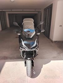 Honda adv 350 aprile 2026