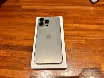 IPHONE 15 PRO MAX 512 GB CON COVER TECH21
