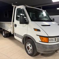 Iveco Daily 35S10 2.3 Hpi TDI PM Cabinato