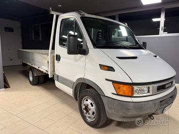 Iveco Daily 35S10 2.3 Hpi TDI PM Cabinato