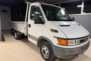 Iveco Daily 35S10 2.3 Hpi TDI PM Cabinato