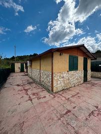 Villa indipendente con giardino e terrazzo-trabia