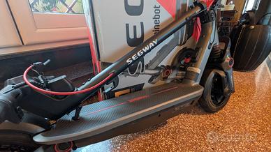 Monopattino Segway Ninebot F3