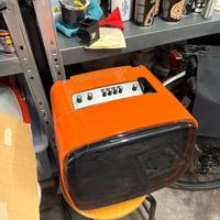 Televisore arancio vintage