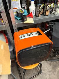Televisore arancio vintage