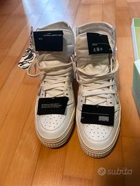 OFF-WHITE