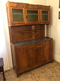 Credenza sarda in castagno