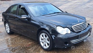 Ricambi Mercedes Classe C 220 w203 2004