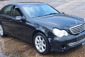 Ricambi Mercedes Classe C 220 w203 2004