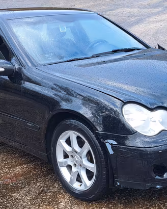 Ricambi Mercedes Classe C 220 w203 2004