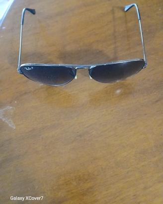 Ray ban a goccia neri con lenti nuove 