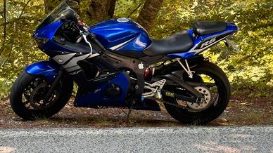 Yamaha FZR 600 - 2003