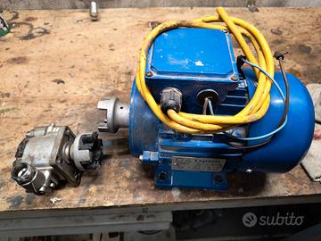 motore elettrico e pompa oleodinamica 