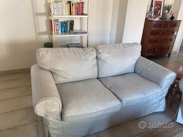 Divano a 2 posti EKTORP beige chiaro - come nuovo!