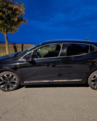 RENAULT Clio Blue dCi 85 CV 5 porte Intens