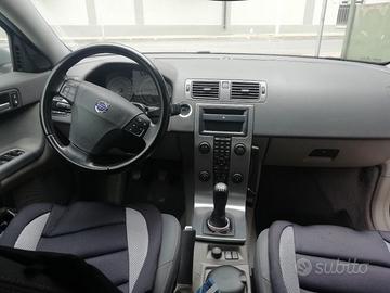 Solida Volvo s 40 