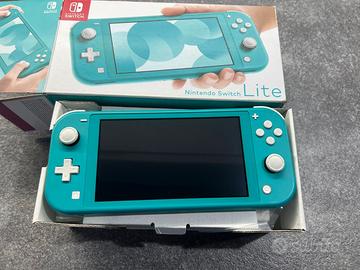 Nintendo Switch Lite + 4 giochi
