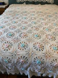 Copriletti fatti a mano all’uncinetto