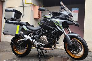 QJ Motor SRT 700 X (2024)  -FULL OPTIONAL-  