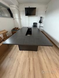 Tavolo sala riunioni