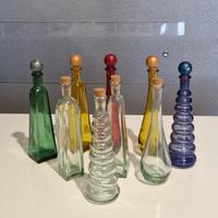 set di 9 bottigliette in vetrp