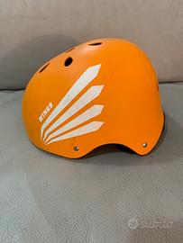 Casco protezioni sport vari