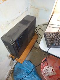 Computer desktop Acer AX1400