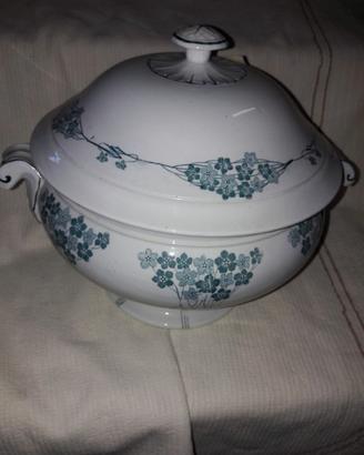 ZUPPIERA IN CERAMICA BIANCA CON DECORI