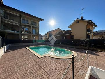 VILLA A SCHIERA A GASSINO TORINESE