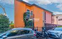 elegante-villa-con-giardino-taverna-e-box