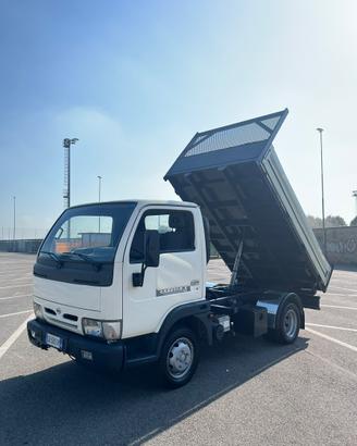 Nissan ribaltabile