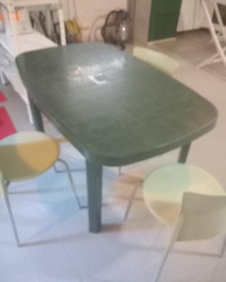tavolino in plastica da già 