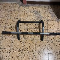 Palestra attrezzo trazioni